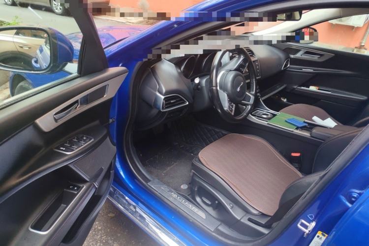 Used Jaguar XEL 2018 2.0T 200 PS Luxury Edition Driver Seat