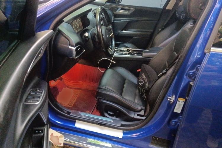 Used Jaguar XEL 2018 2.0T 200 PS Premium Edition Driver Seat