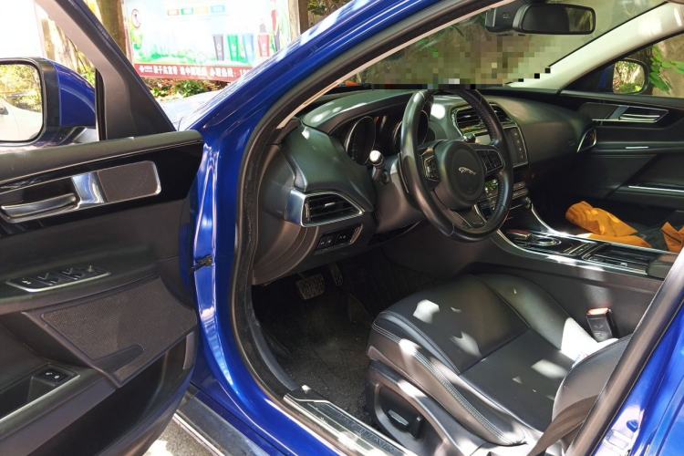 Used Jaguar XEL 2018 2.0T 200 PS Premium Edition Driver Seat