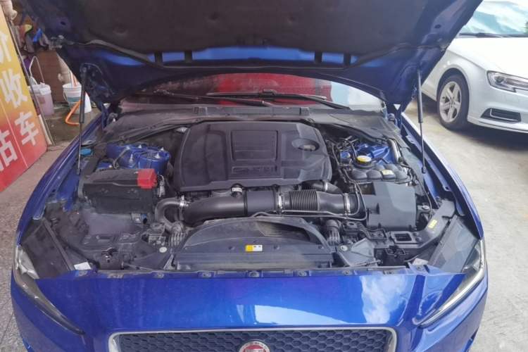 Used Jaguar XEL 2018 2.0T 200 PS Premium Edition Engine Bay