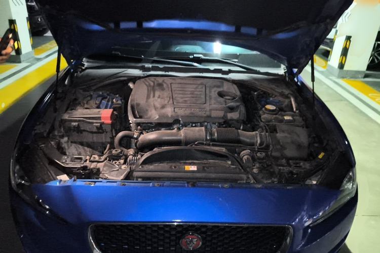 Used Jaguar XEL 2018 2.0T 200 PS Luxury Edition Engine Bay
