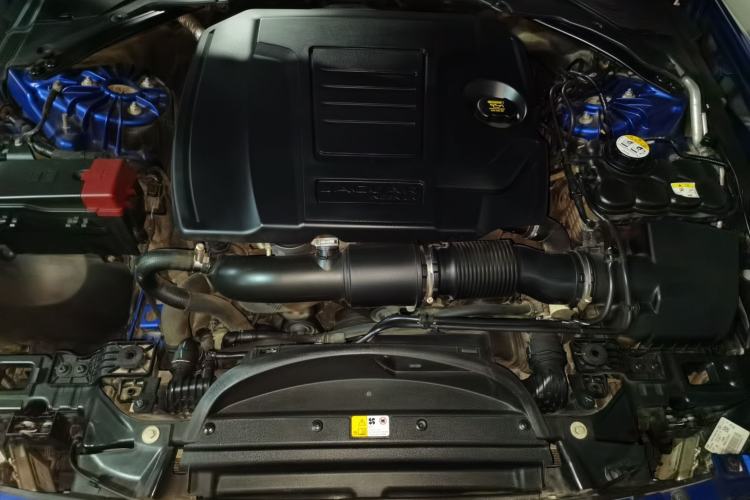 Used Jaguar XEL 2018 2.0T 200 PS Premium Edition Engine Bay