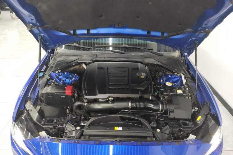Used Jaguar XEL 2018 2.0T 200 PS Luxury Edition Engine Bay