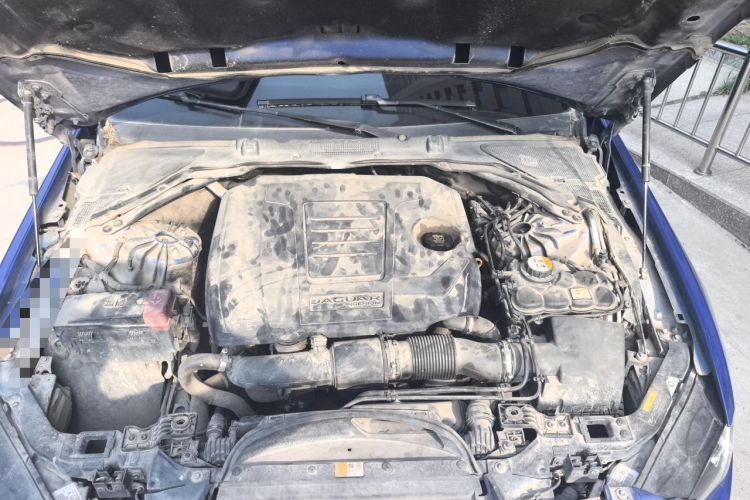 Used Jaguar XEL 2018 2.0T 200 PS Elite Edition Engine Bay