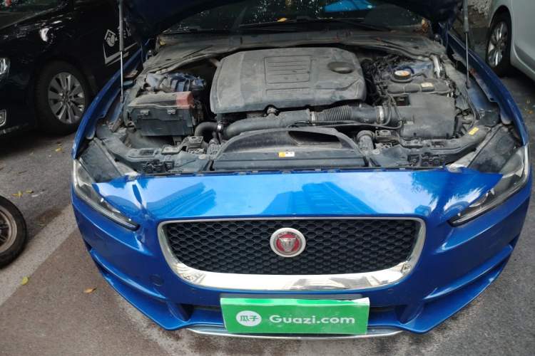 Used Jaguar XEL 2018 2.0T 200 PS Premium Edition Engine Bay