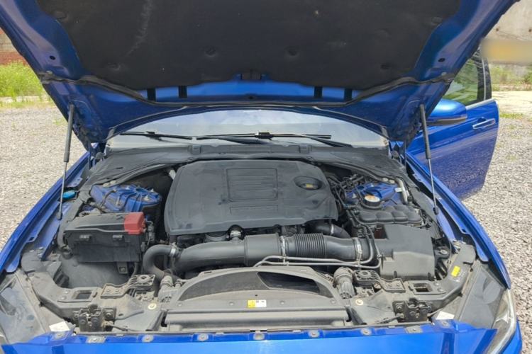 Used Jaguar XEL 2018 2.0T 250 PS Premium Edition Engine Bay