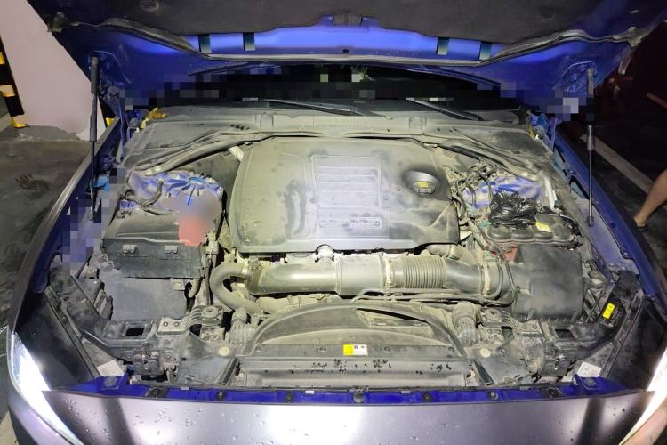 Used Jaguar XEL 2018 2.0T 200 PS Premium Edition Engine Bay