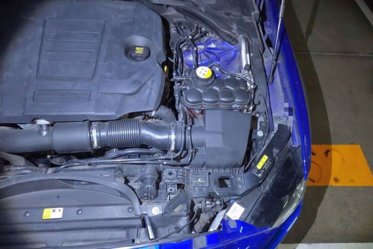 Used Jaguar XEL 2018 2.0T 200 PS Premium Edition Engine Bay Left