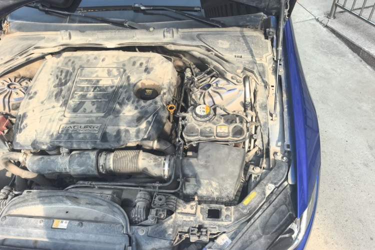 Used Jaguar XEL 2018 2.0T 200 PS Elite Edition Engine Bay Left