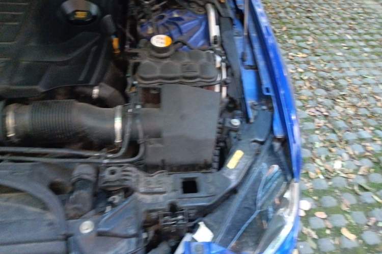 Used Jaguar XEL 2018 2.0T 200 PS Premium Edition Engine Bay Left