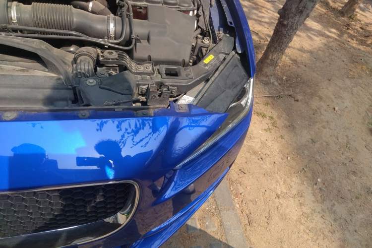 Used Jaguar XEL 2018 2.0T 200 PS First-Edition Limited Edition Engine Bay Left