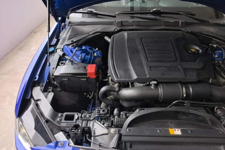 Used Jaguar XEL 2018 2.0T 200 PS Elite Edition Engine Bay Right