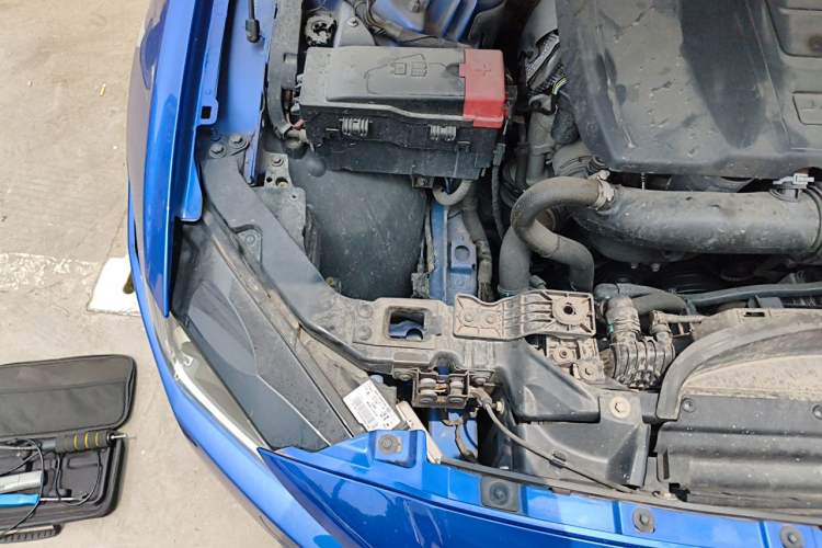 Used Jaguar XEL 2018 2.0T 200 PS Premium Edition Engine Bay Right