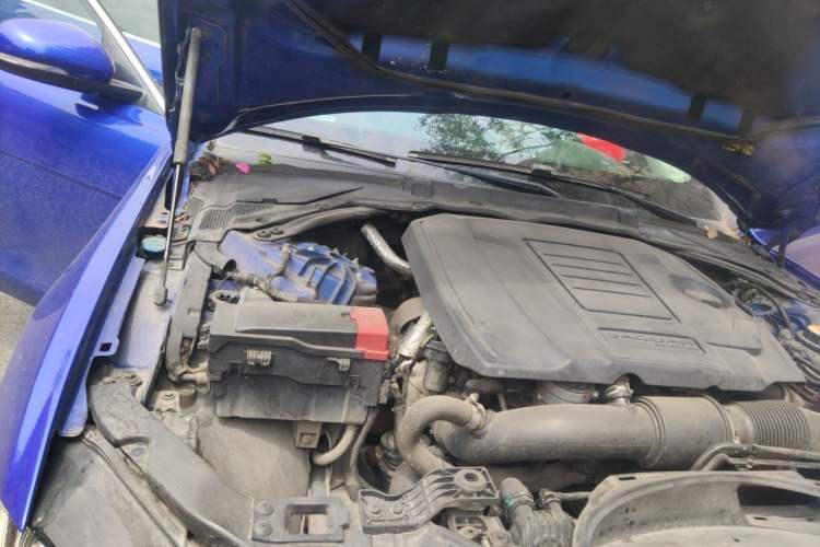 Used Jaguar XEL 2018 2.0T 200 PS Luxury Edition Engine Bay Right