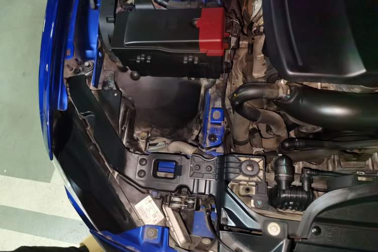 Used Jaguar XEL 2018 2.0T 200 PS Premium Edition Engine Bay Right