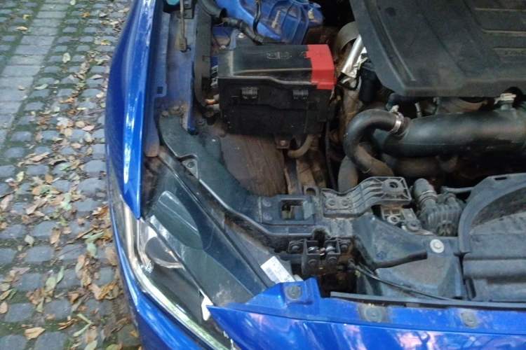 Used Jaguar XEL 2018 2.0T 200 PS Premium Edition Engine Bay Right