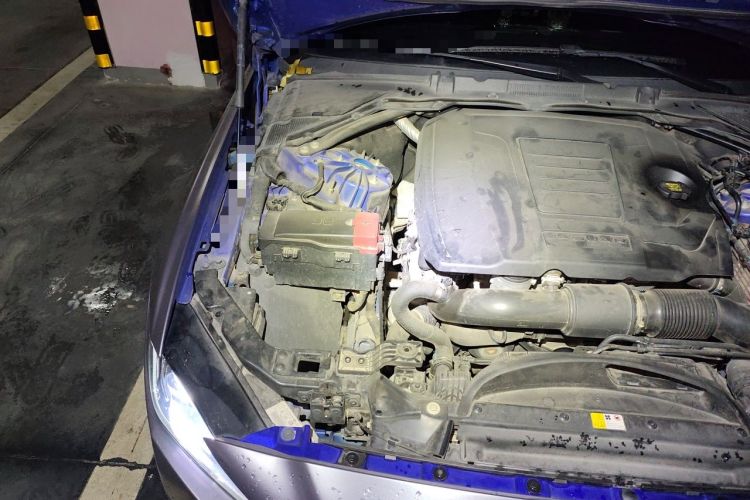 Used Jaguar XEL 2018 2.0T 200 PS Premium Edition Engine Bay Right