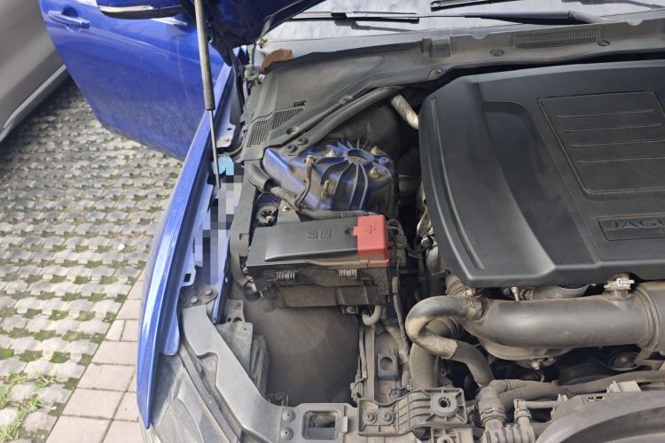 Used Jaguar XEL 2018 2.0T 200 PS Premium Edition Engine Bay Right