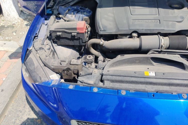 Used Jaguar XEL 2018 2.0T 200 PS Luxury Edition Engine Bay Right