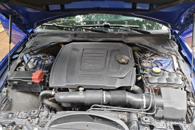 Used Jaguar XEL 2018 2.0T 250 PS Premium Edition Engine Bay