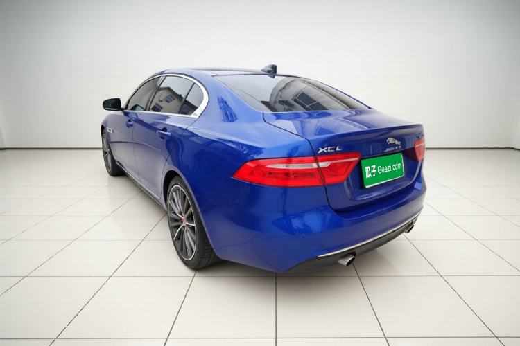Used Jaguar XEL 2018 2.0T 200 PS First-Edition Limited Edition Exterior 3