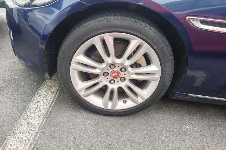 Used Jaguar XEL 2018 2.0T 250 PS Premium Edition Exterior 4