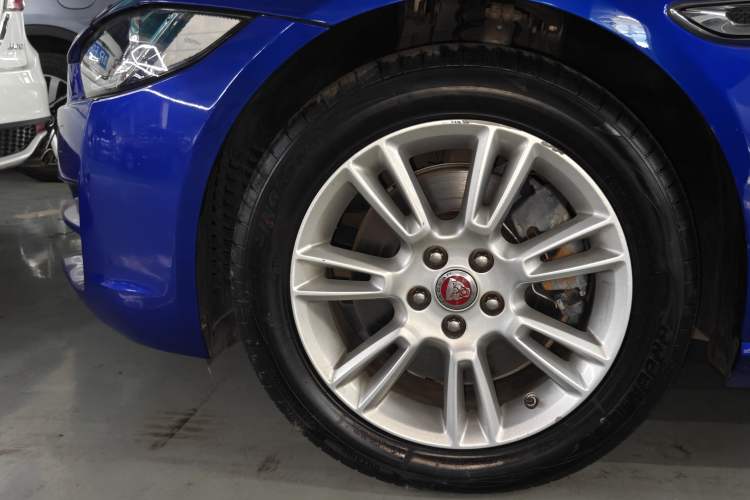 Used Jaguar XEL 2018 2.0T 200 PS Luxury Edition Exterior 4