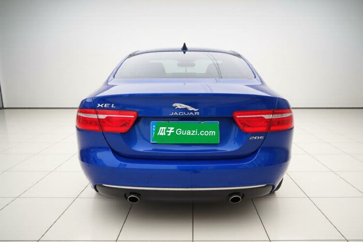 Used Jaguar XEL 2018 2.0T 200 PS First-Edition Limited Edition Exterior 4