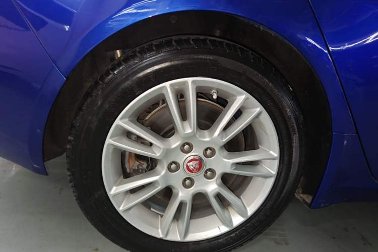 Used Jaguar XEL 2018 2.0T 200 PS Luxury Edition Exterior 5