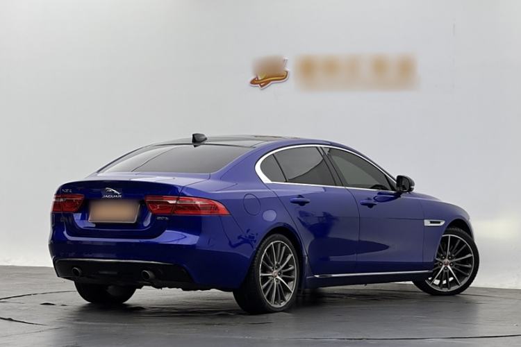 Used Jaguar XEL 2018 2.0T 200 PS First-Edition Limited Edition Exterior 5