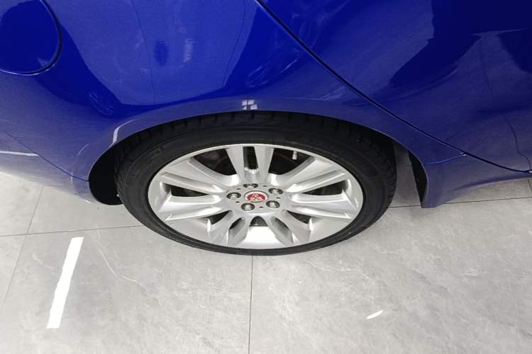 Used Jaguar XEL 2018 2.0T 200 PS Premium Edition Exterior 5