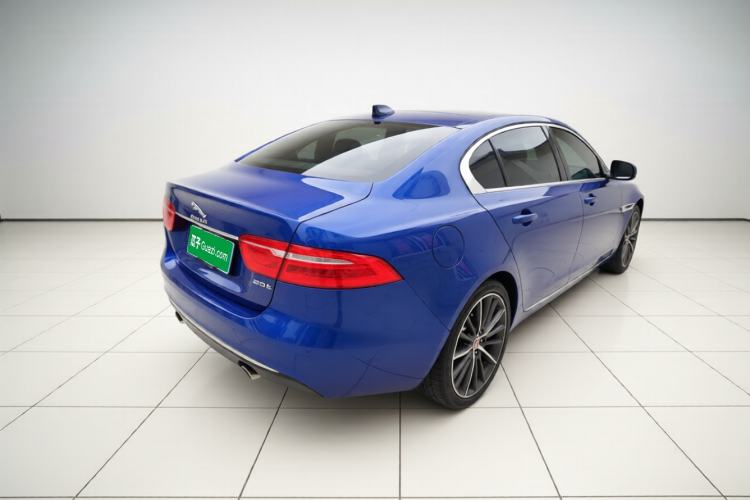 Used Jaguar XEL 2018 2.0T 200 PS First-Edition Limited Edition Exterior 5