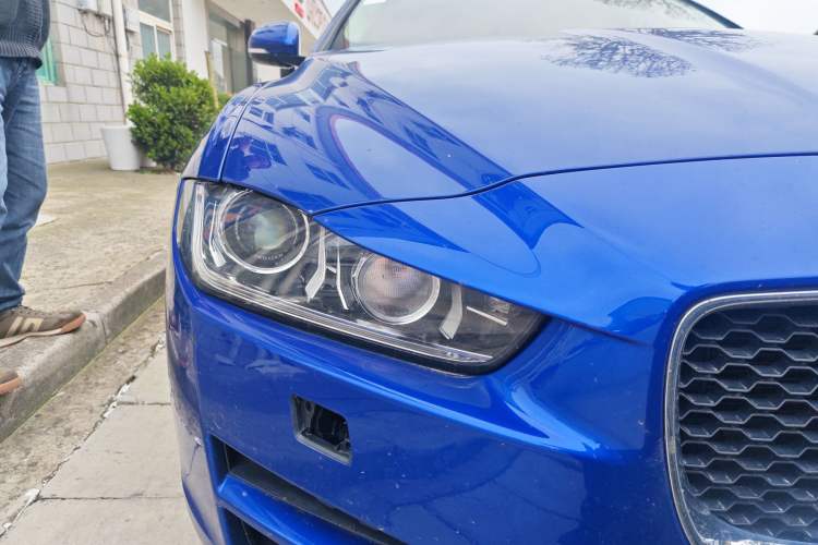 Used Jaguar XEL 2018 2.0T 200 PS First-Edition Limited Edition Exterior 6