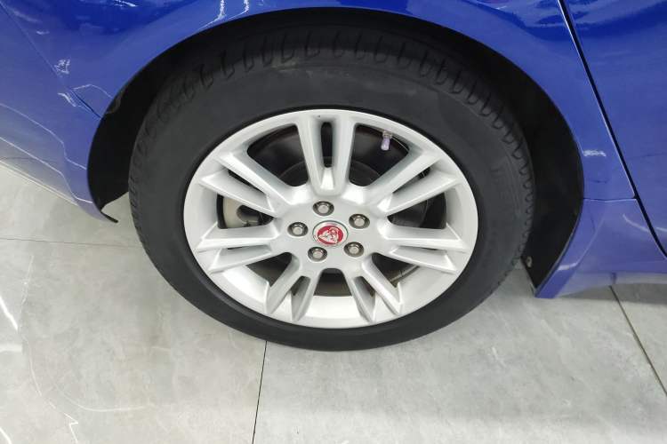Used Jaguar XEL 2018 2.0T 200 PS Luxury Edition Exterior 8