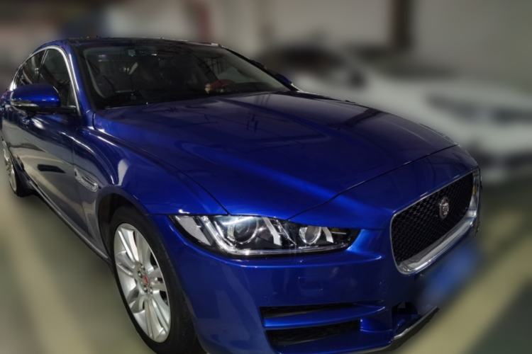 Used Jaguar XEL 2018 2.0T 200 PS Premium Edition Front Right 45 Deg