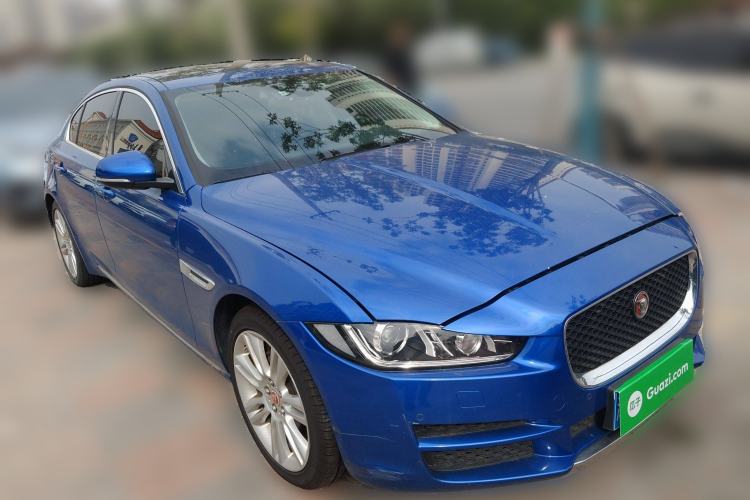 Used Jaguar XEL 2018 2.0T 200 PS Premium Edition Front Right 45 Deg