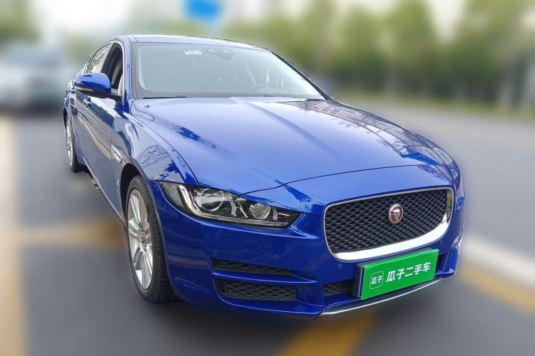 Used Jaguar XEL 2018 2.0T 200 PS Premium Edition Front Right 45 Deg