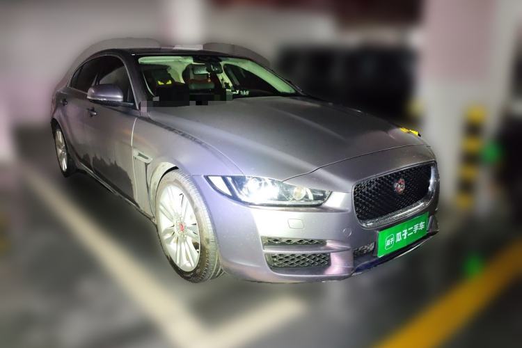 Used Jaguar XEL 2018 2.0T 200 PS Premium Edition Front Right 45 Deg