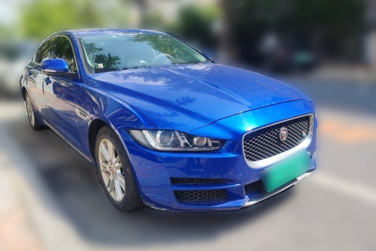 Used Jaguar XEL 2018 2.0T 200 PS Luxury Edition Front Right 45 Deg