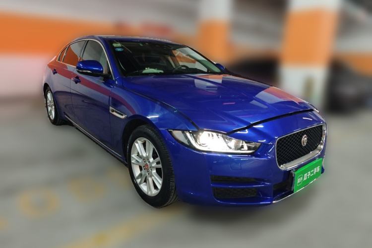 Used Jaguar XEL 2018 2.0T 200 PS Luxury Edition Front Right 45 Deg