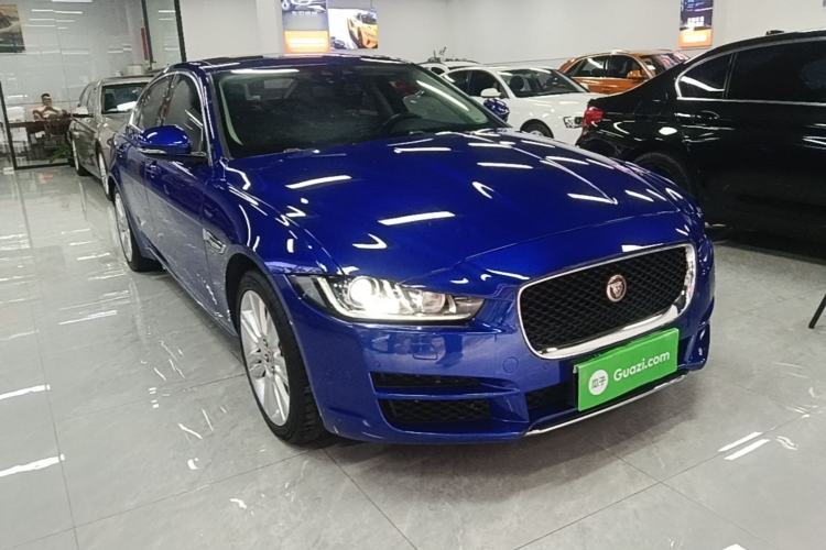 Used Jaguar XEL 2018 2.0T 200 PS Premium Edition Front Right 45 Deg