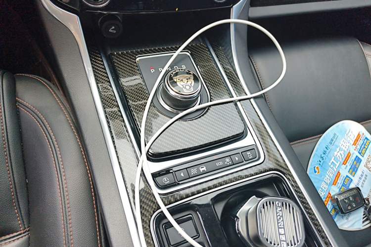 Used Jaguar XEL 2018 2.0T 200 PS Premium Edition Gear Lever