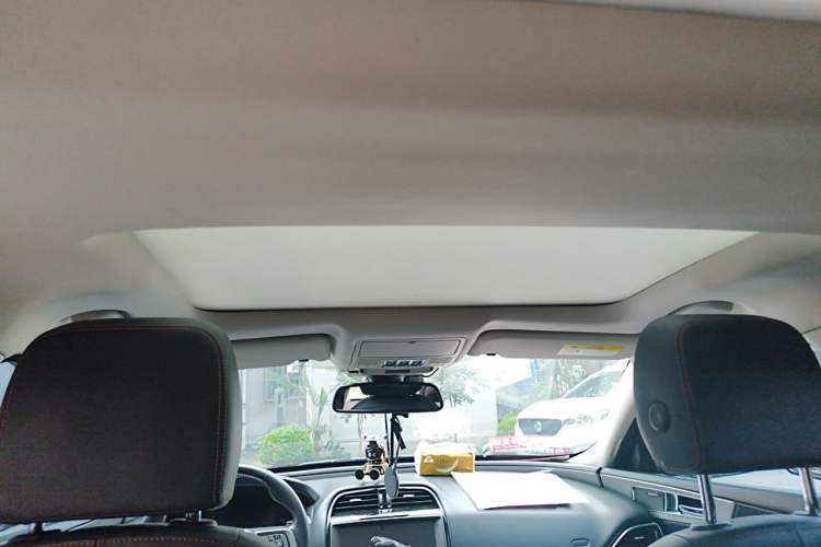 Used Jaguar XEL 2018 2.0T 200 PS Premium Edition Headliner
