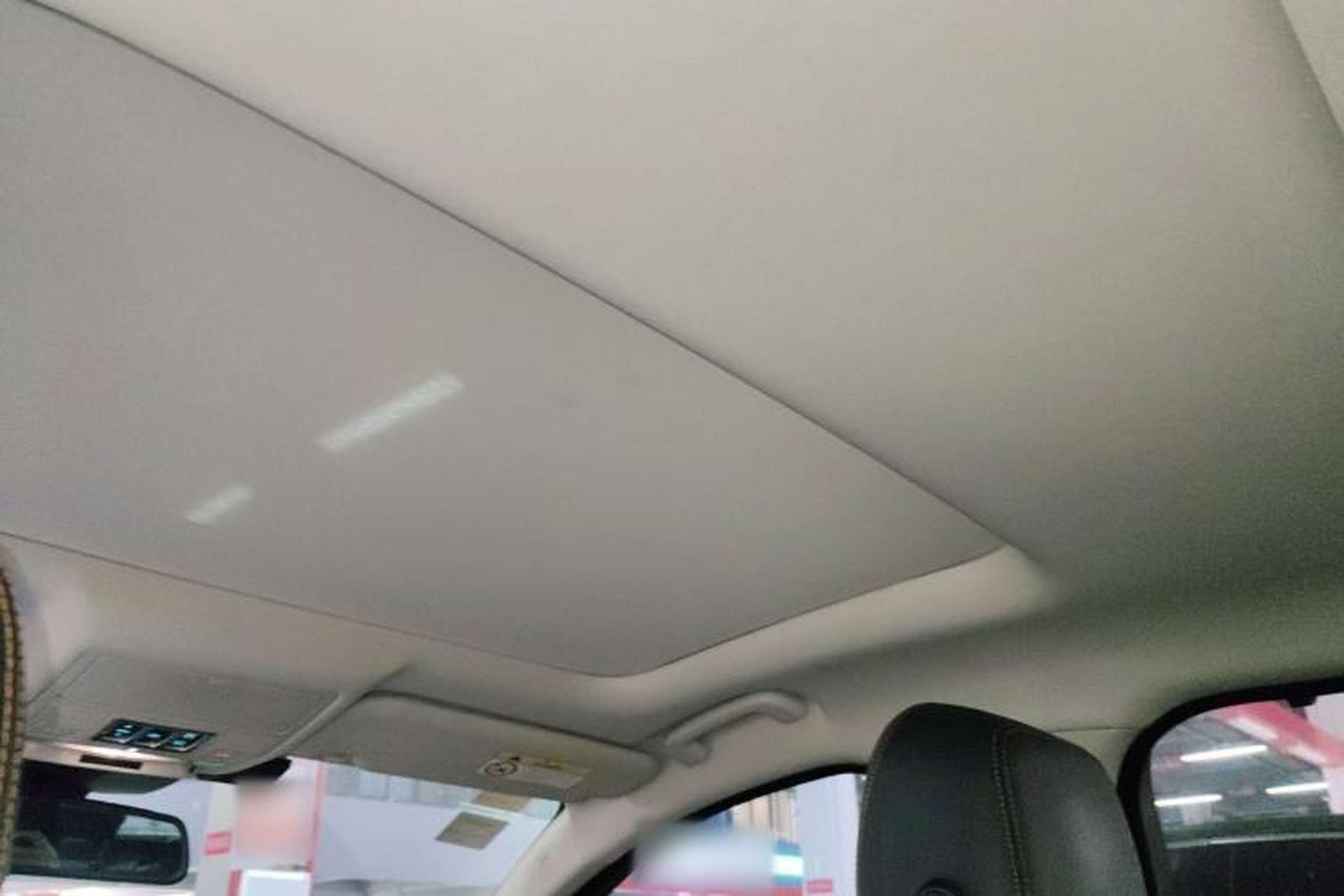 Used Jaguar XEL 2018 2.0T 200 PS Premium Edition Headliner