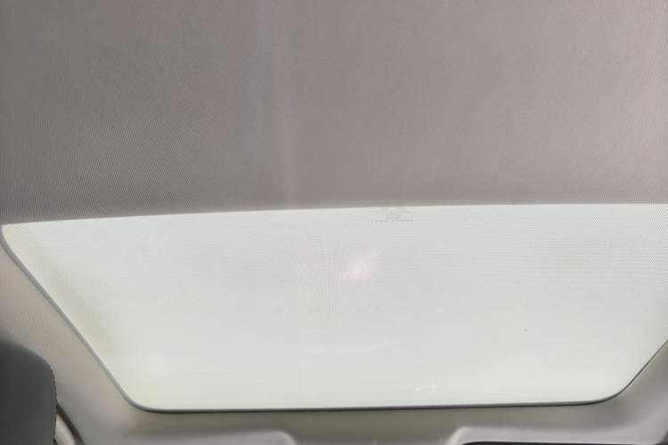 Used Jaguar XEL 2018 2.0T 250 PS Premium Edition Headliner