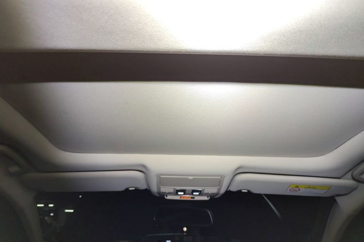 Used Jaguar XEL 2018 2.0T 200 PS Premium Edition Headliner