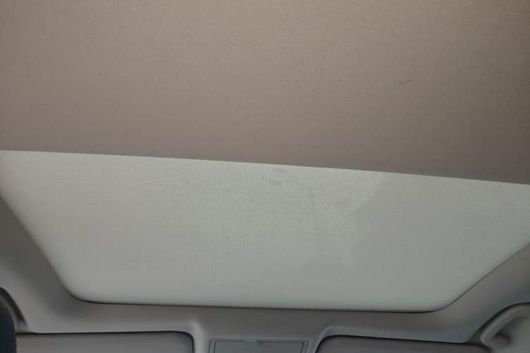 Used Jaguar XEL 2018 2.0T 200 PS Premium Edition Headliner