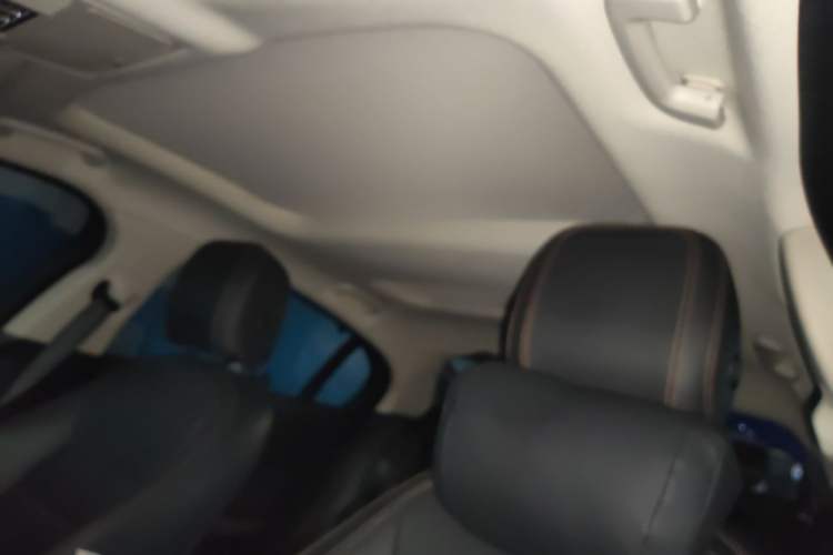Used Jaguar XEL 2018 2.0T 200 PS Premium Edition Headliner