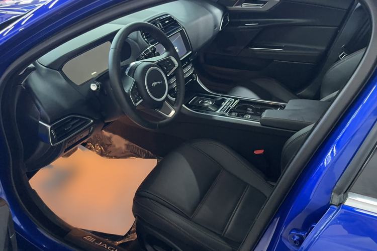 Used Jaguar XEL 2018 2.0T 200 PS Premium Edition Interior 1