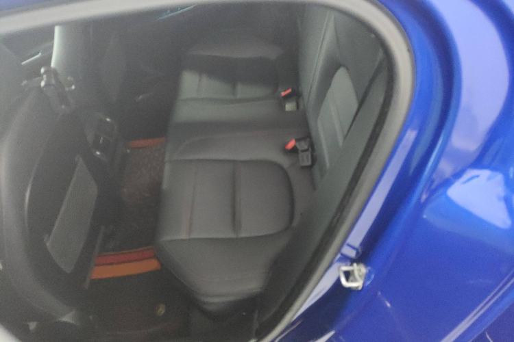 Used Jaguar XEL 2018 2.0T 200 PS Luxury Edition Interior 4